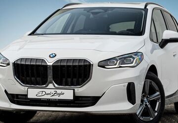 BMW 220 Active Tourer 8.000 km 33.490 &euro; Günzburg 89312