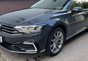 VW Passat 98.000 km 19.990 &euro; Neu-Ulm (Pfuhl) 89233
