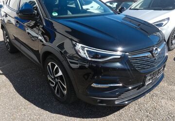 Opel Grandland (X) 111.000 km 11.980 &euro; Neu-Ulm 89231