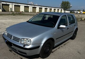 VW Golf 112.000 km 2.499 &euro; Neu-Ulm 89231