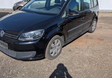 VW Touran 237.000 km 3.690 &euro; Neu-Ulm 89231