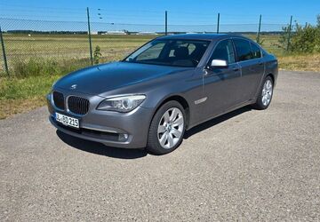 BMW 740 219.389 km 10.900 &euro; Laupheim 88471