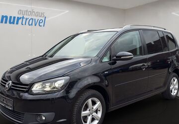 VW Touran 235.584 km 8.990 &euro; Neu-Ulm 89231