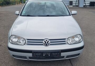 VW Golf 266.569 km 950 &euro; Neu-Ulm 89231